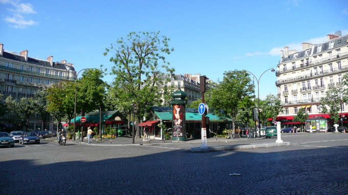 Location Immobilier Professionnel Local commercial Paris (75017)